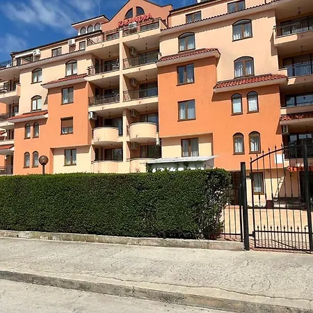 Kasandra 'д' 5 Sunny * ساني بيتش