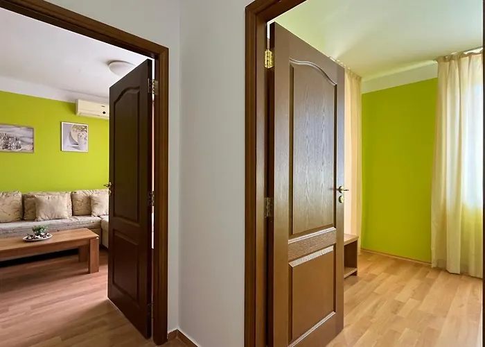 Kasandra 'д' 5 Sunny Apartment